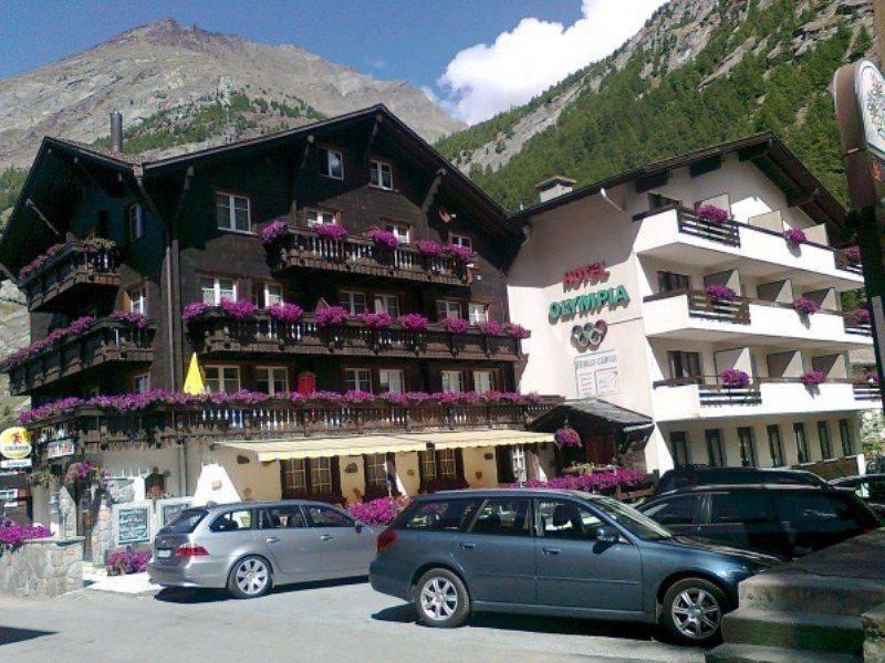 Hotel Olympia Saas-Almagell Exterior foto